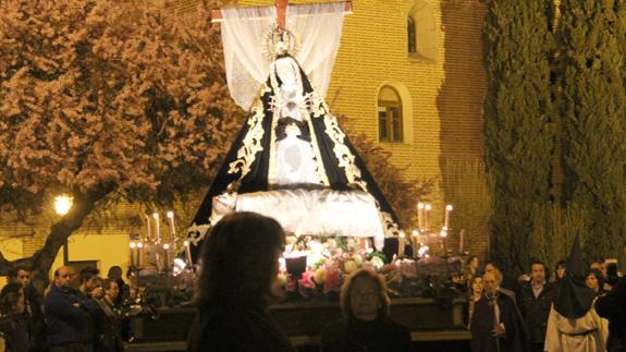 La procesión del ‘Miserere’ llenó de silencio la noche del Miércoles Santo en Arévalo