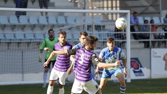 El Deportivo, con pie y medio en Tercera División