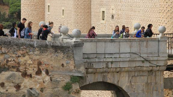 El Alcázar más visitado de España restaurará zonas de muralla en el entorno de la fortificación
