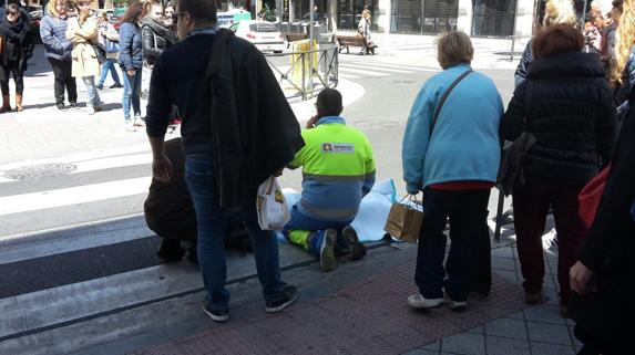 Atropella a una mujer y se da a la fuga