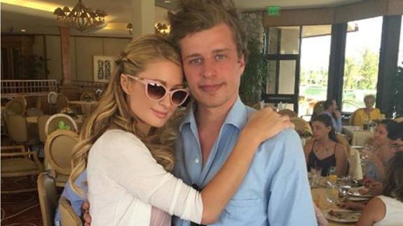 Detienen al hermano de Paris Hilton, una vez más