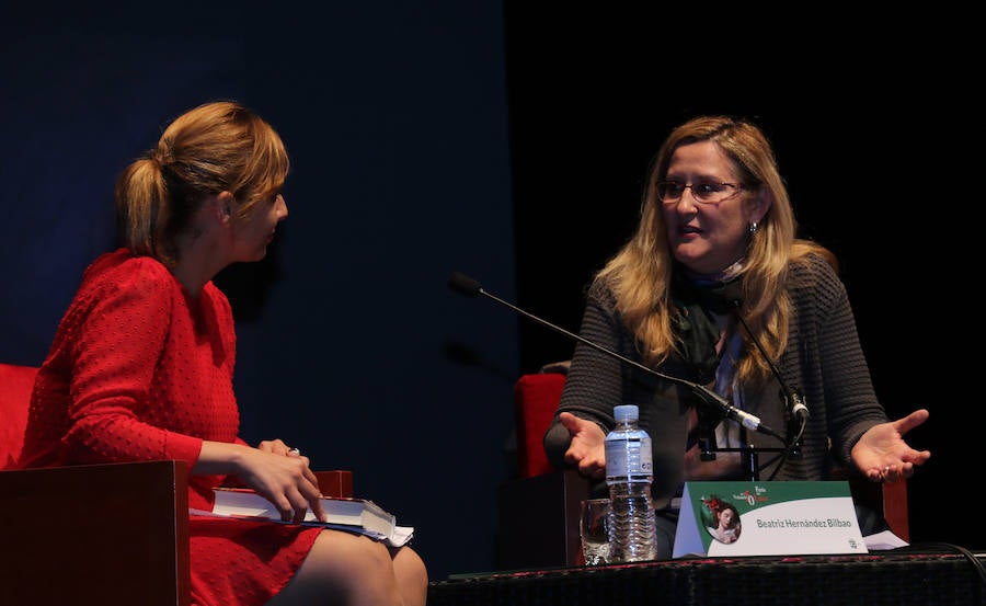 Luz Gabás: «Todo aquello que se es a lo largo de la vida se refleja en los personajes que se crean»