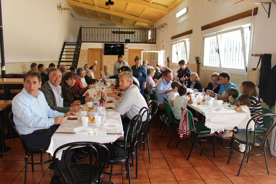 Espinosa de Villagonzalo se rinde a San Isidro