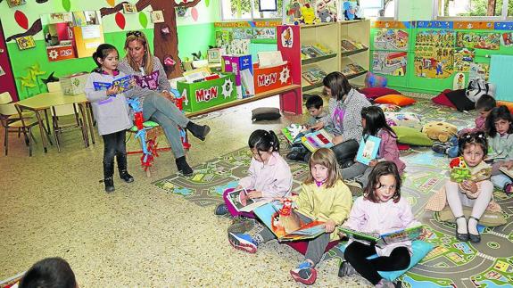 El colegio Ramón Carande promueve la lectura y escritura de cuentos