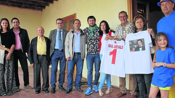 Raúl Arévalo abre las fiestas en Martín Muñoz de las Posadas, su pueblo