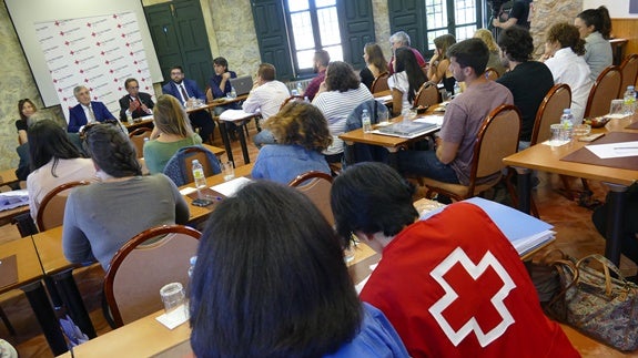 Cruz Roja imparte un curso sobre crisis humanitarias en Ávila