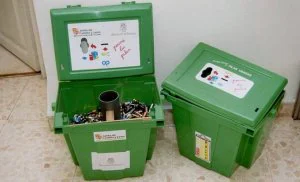La recogida de pilas usadas en los 421 contenedores de la provincia comenzará el lunes | El de Castilla