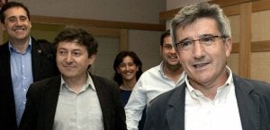 El alcalde de León dice que se queda en la oposición porque irse sería «una cobardía»