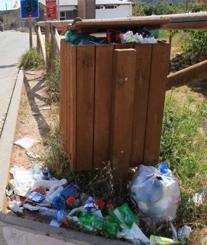La basura se acumula en Las Médulas, Patrimonio de la Humanidad